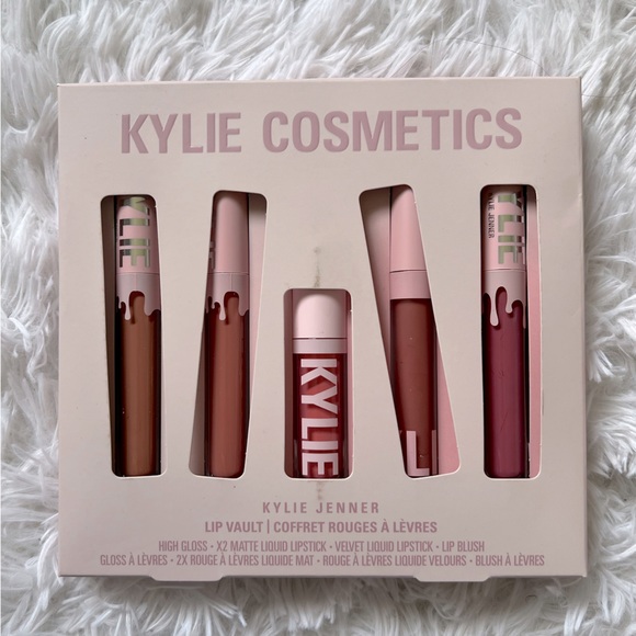 Kylie Cosmetcs Lip Vault - Picture 4 of 6